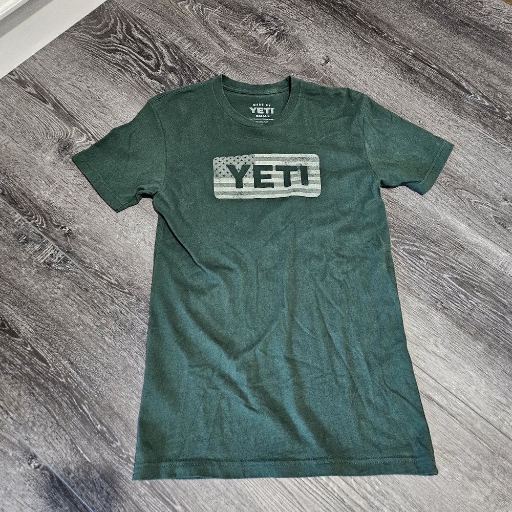 Yeti t-shirt